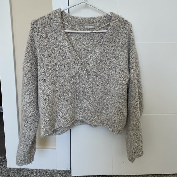 UO Cozy V-Neck Sweater - Picture 2 of 3
